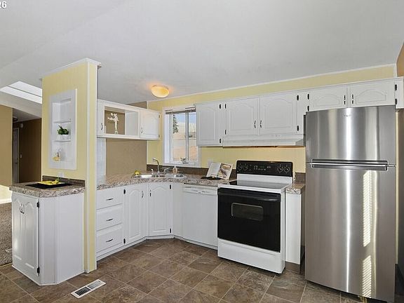 4th image of 13401 NE 28 Street #215