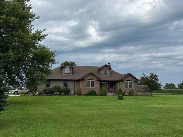 4700 E Grand Ridge Rd, Mazon, IL 60444