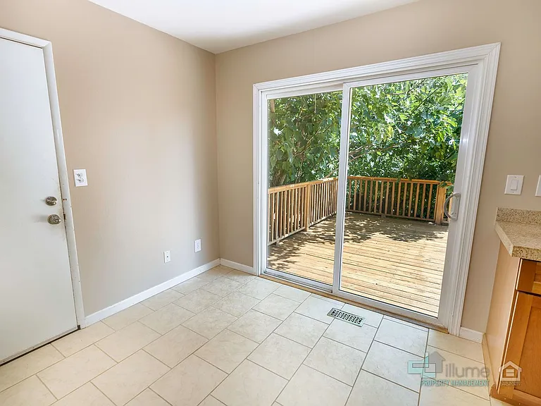 9610 SW Washington Pl — Photo 9
