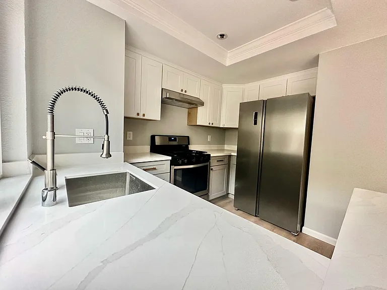 20539 Cedarbrook Trl — Photo 1
