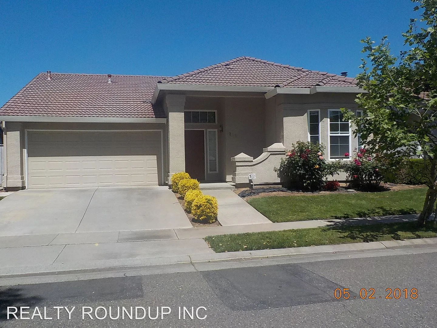 3233 Grimshaw Way photo 1