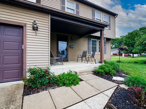 5th image of 2955 Daisy Ln