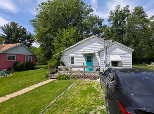 405 Maple Ave, Wheeler, IN 46393