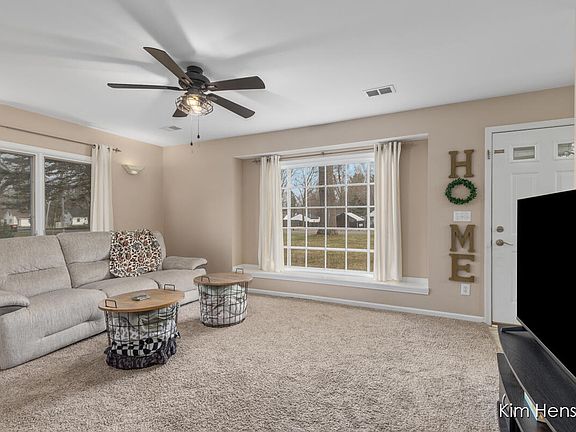 4th image of 2240 Four Mile Rd NE