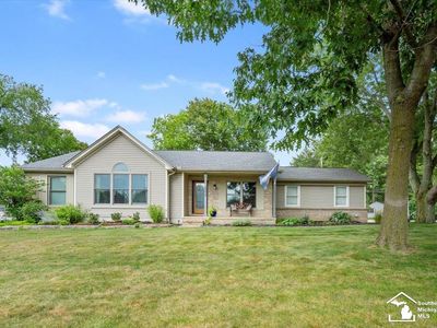 24575 Halley Crescent Dr, Grosse Ile, MI, 48138