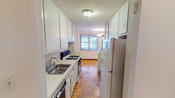 Sold by City Connections Realty | media 6