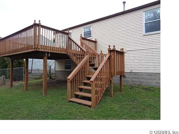 1st image of 74 Close Hollow Dr