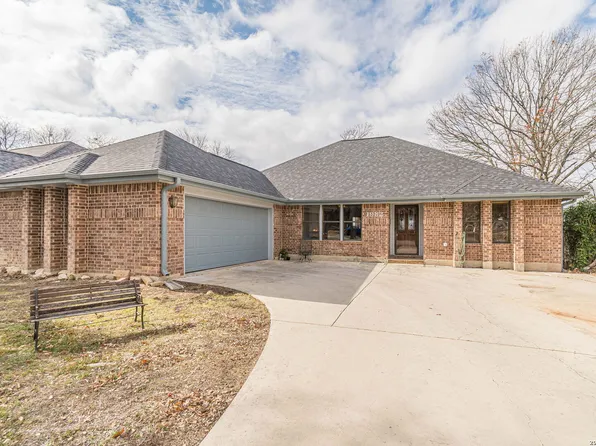 1982 Palace Dr, New Braunfels, TX 78130
