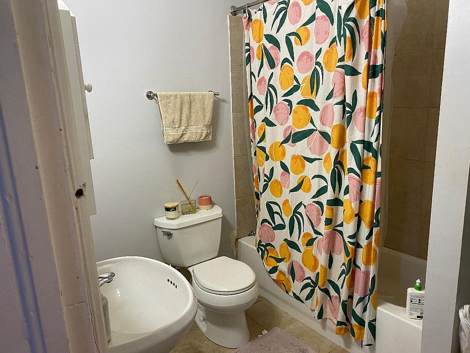 2nd image of 1843 N Kedzie Ave #1R