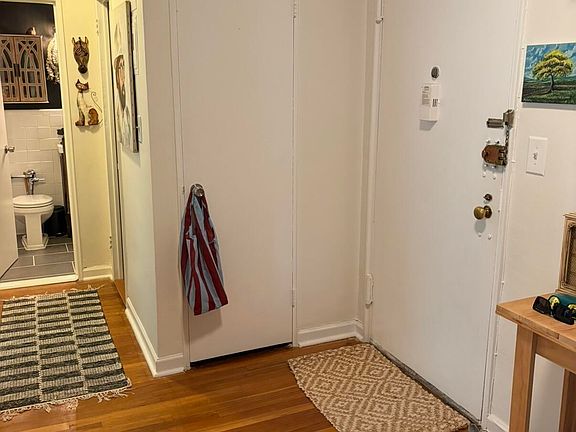 3rd image of 350 Richmond Ter APT 3J