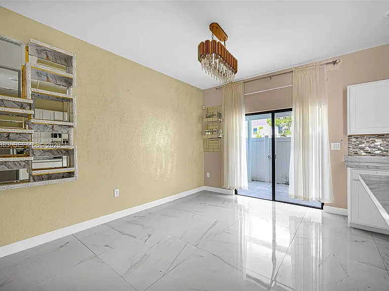 1130 SW 6th Ct — Photo 53