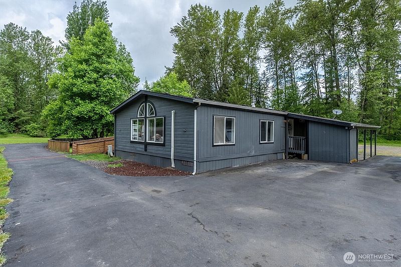 4th image of 155 Rivendell Lane