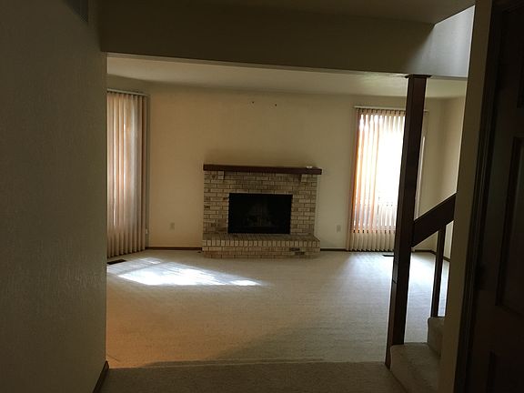 Living Rm