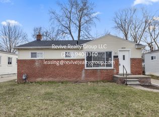 18240 Negaunee, Redford, MI 48240