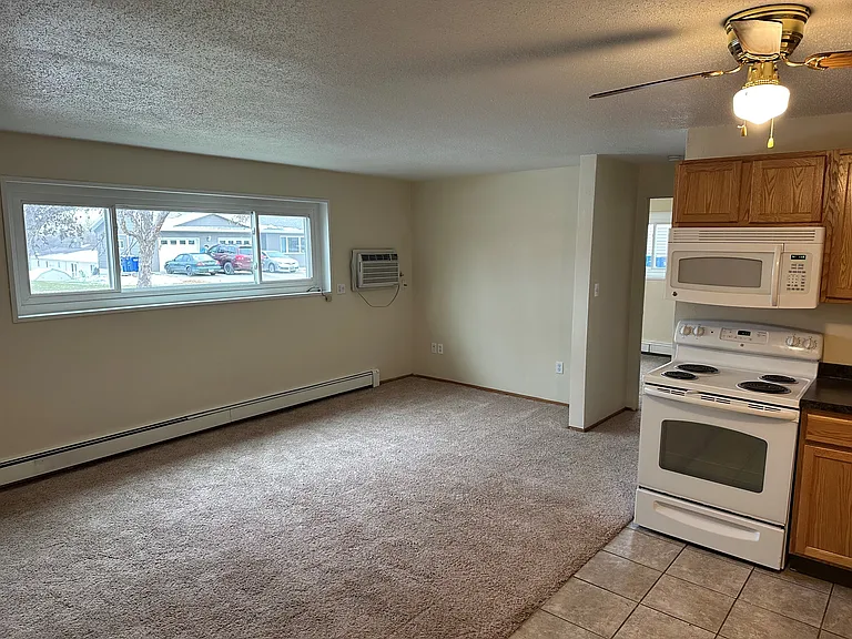910 Maple St #15 — Photo 2