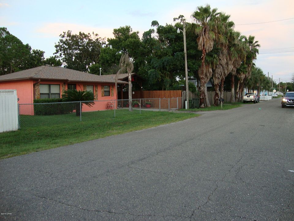 2nd image of 19312 Delmar Dr