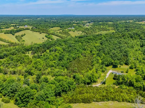 1265 Edmonson Rd, Lawrenceburg, KY 40342