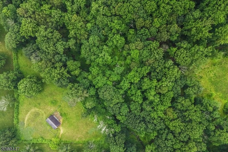 2nd image of 331-1 Mendham Rd