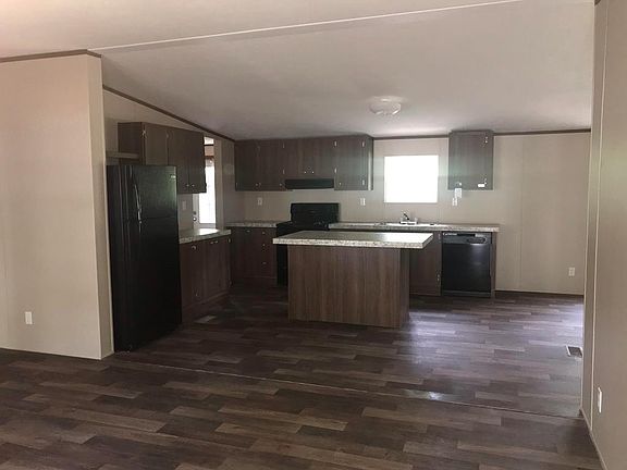 5th image of 120 Fernwood Dr