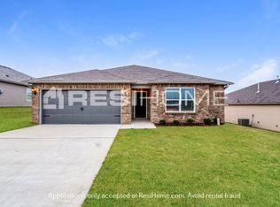 471 Woodland Trl, Pell City, AL 35125