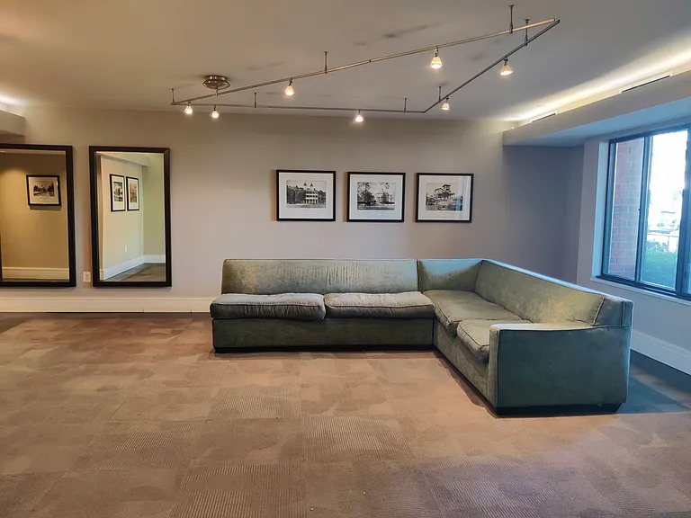 2320 Wisconsin Ave NW #108 — Photo 32
