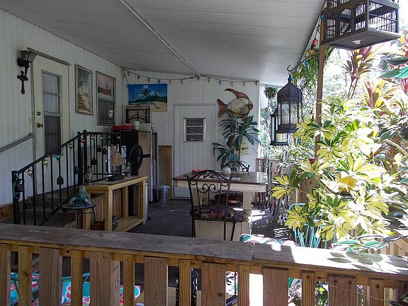 3rd image of 37 Royal Palm Cir