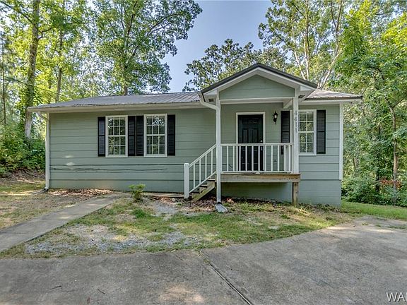 2nd image of 4411 Oak Hill Dr
