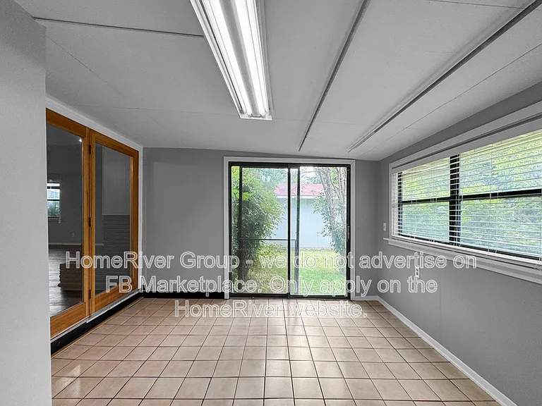 1319 Wisteria Way — Photo 5