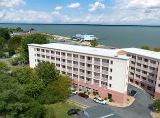 103 Irving Ave N #302, Colonial Beach, VA 22443