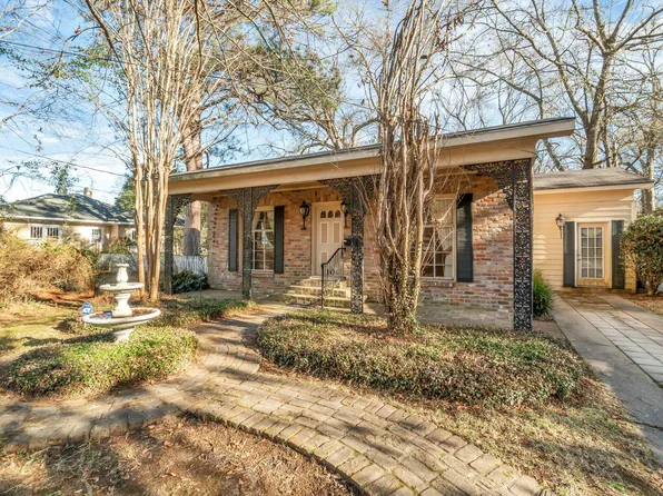 1104 Adeline St, Hattiesburg, MS 39401