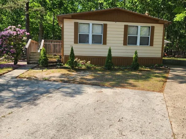 79 Skyline Dr, Sicklerville, NJ 08081