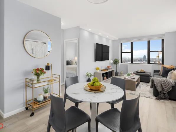 201 East 17th Street 32A image 3 of 8