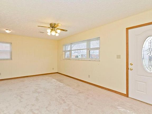 4th image of 4004 Barthel Ave