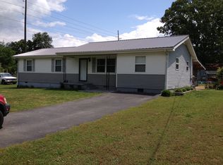 62 James St, Trenton, GA 30752