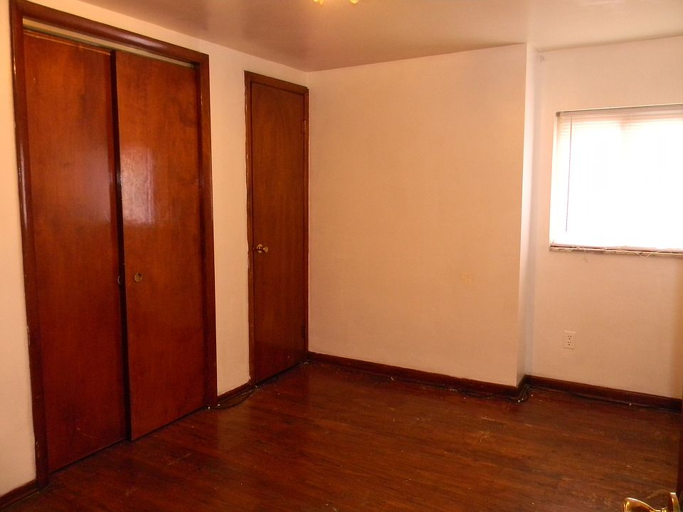 2nd image of 798 Hazelwood Ave APT D