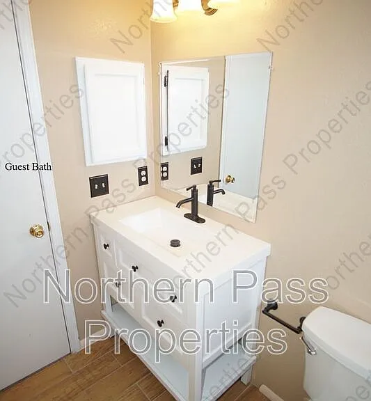 637 Woodcrest Ln — Photo 19