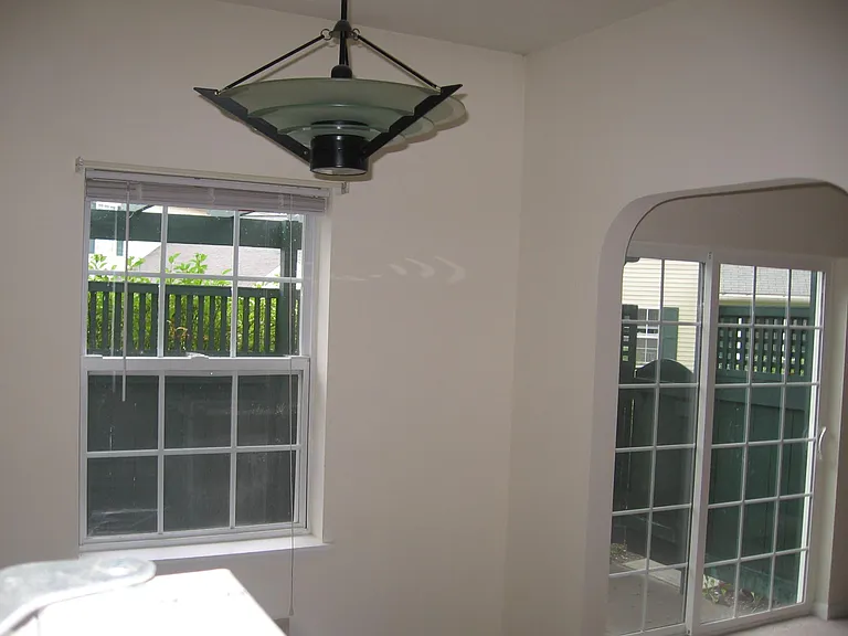 Eastgate Apartments — Photo 8