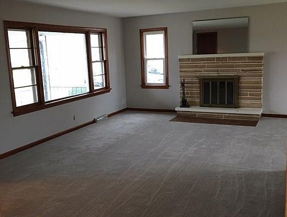 2nd image of 2724 Skyline Dr