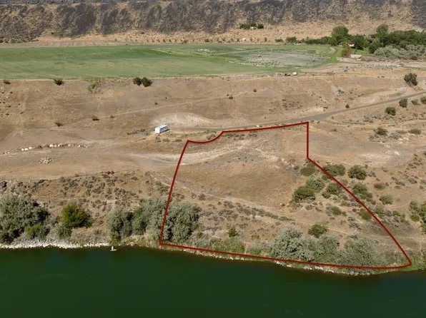 393 Rapid River Ct, Bliss, ID 83314