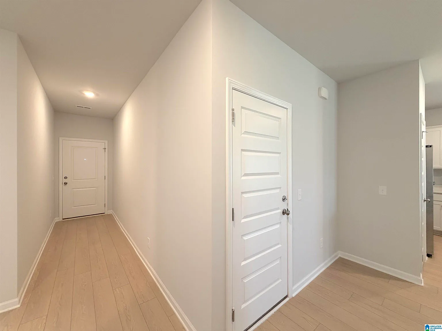 3 bed, 2.0 bath, 1474 sqft, $1,650 — Photo 4