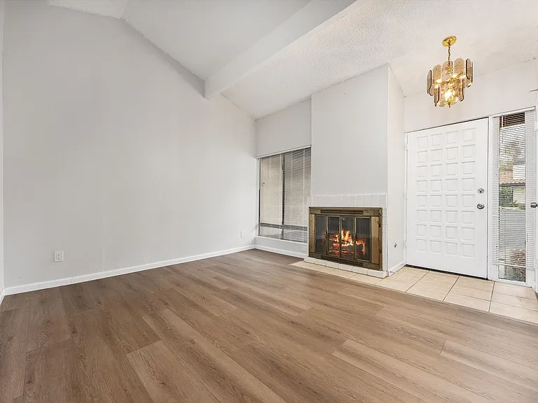 3501 Bernard St #1C — Photo 4