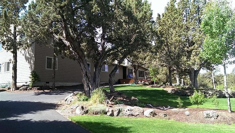 1st image of 8620 W Antler Ave