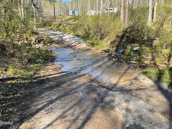 2nd image of 1120 Yellow Springs Rd