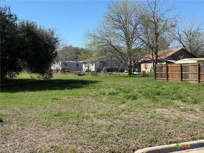 404 W Hamilton St, Cuero, TX, 77954