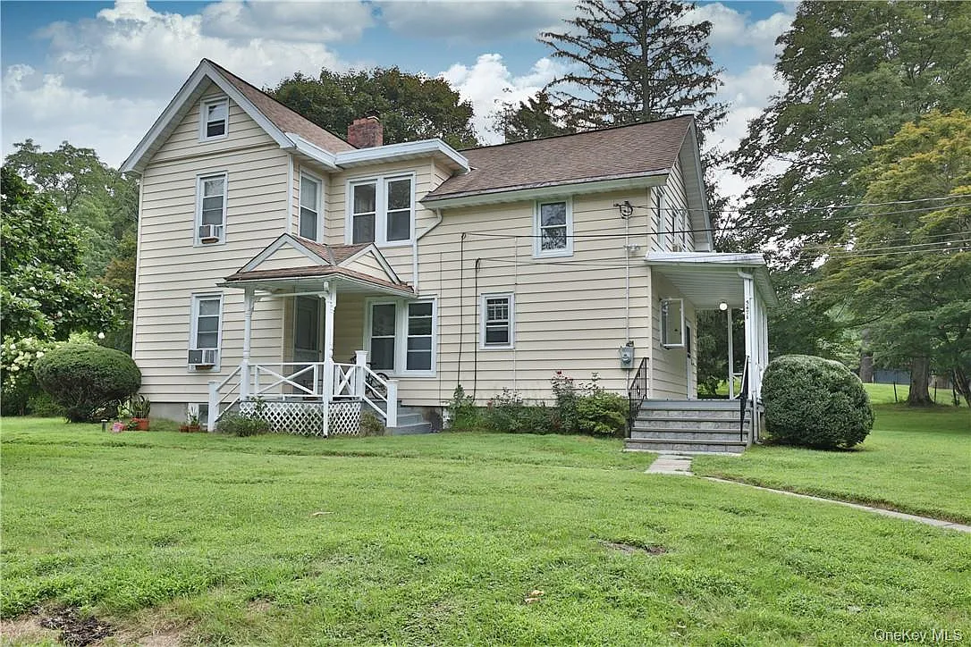 2 bed, 1.0 bath, 1100 sqft, $4,500 — Photo 2