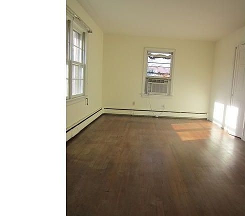 3rd image of 2206 Westover Ave