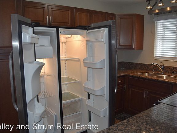 4th image of 4411 Louisiana St APT 7