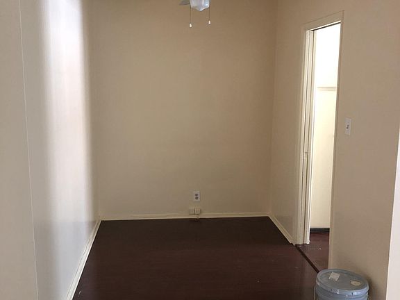 2nd image of 1540 N Laurel Ave APT 5