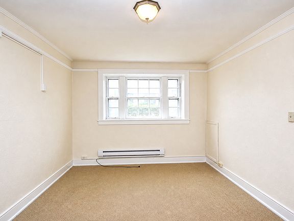 Garden-Level 1-Bedroom