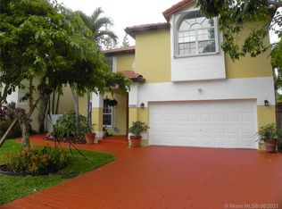 19580 NW 84th Ave, Hialeah, FL 33015
